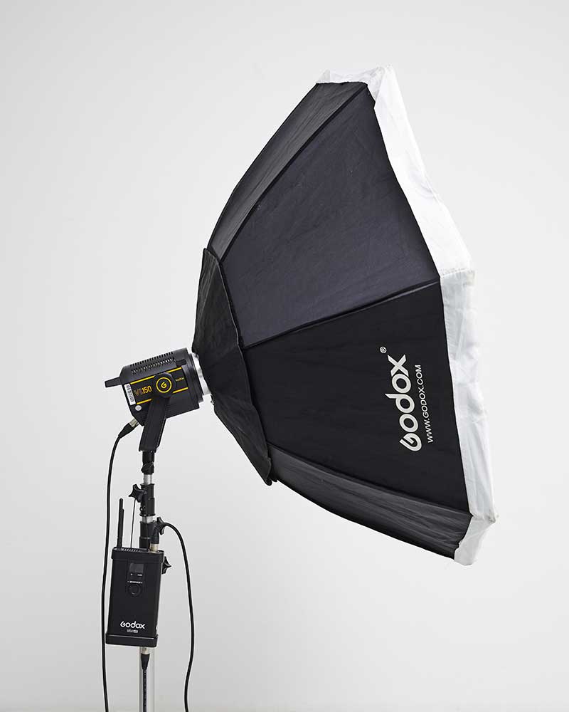 StudioZOOM Noleggio studio fotografico a Milano con modificatori luci