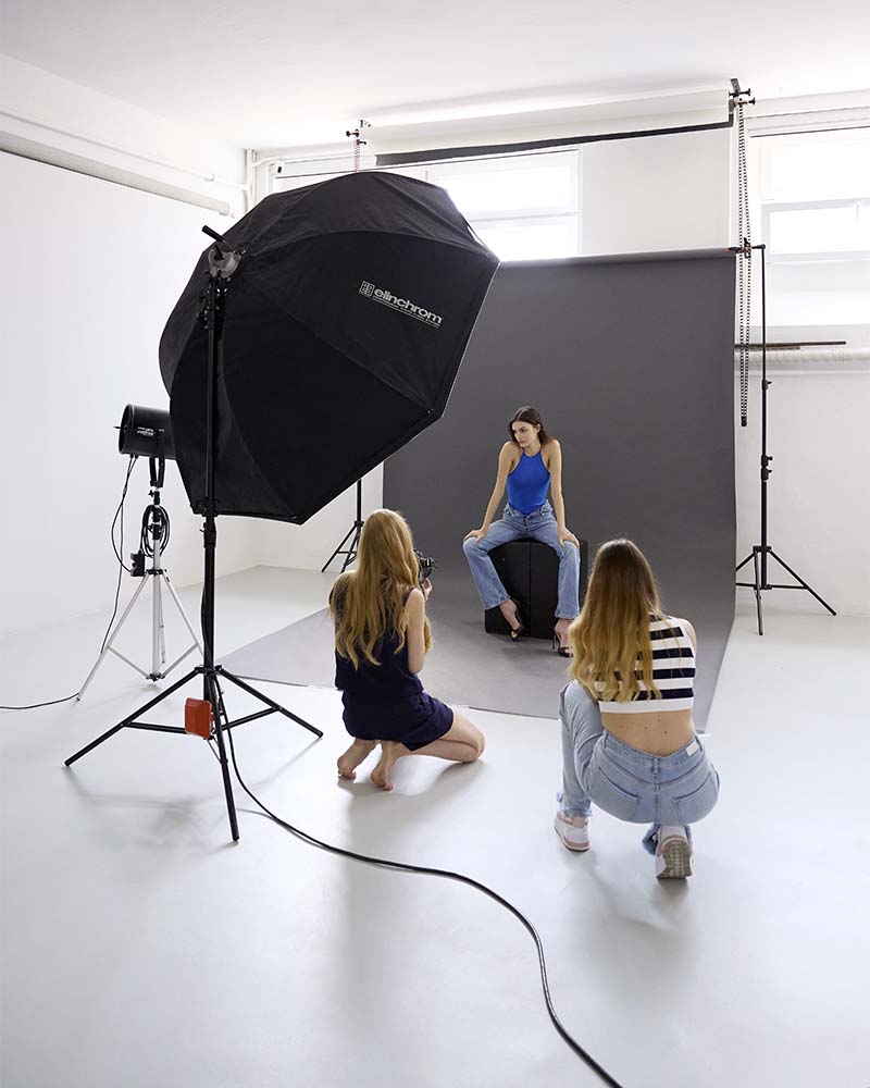 Noleggio studio fotografico a Milano - backstage sala posa StudioZOOM